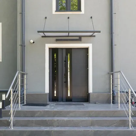 Klimatyzowane Studia Z Parkingiem W Katowicach By Rent Like 아파트 *
